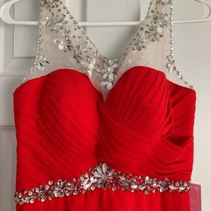Red pageant prom dress